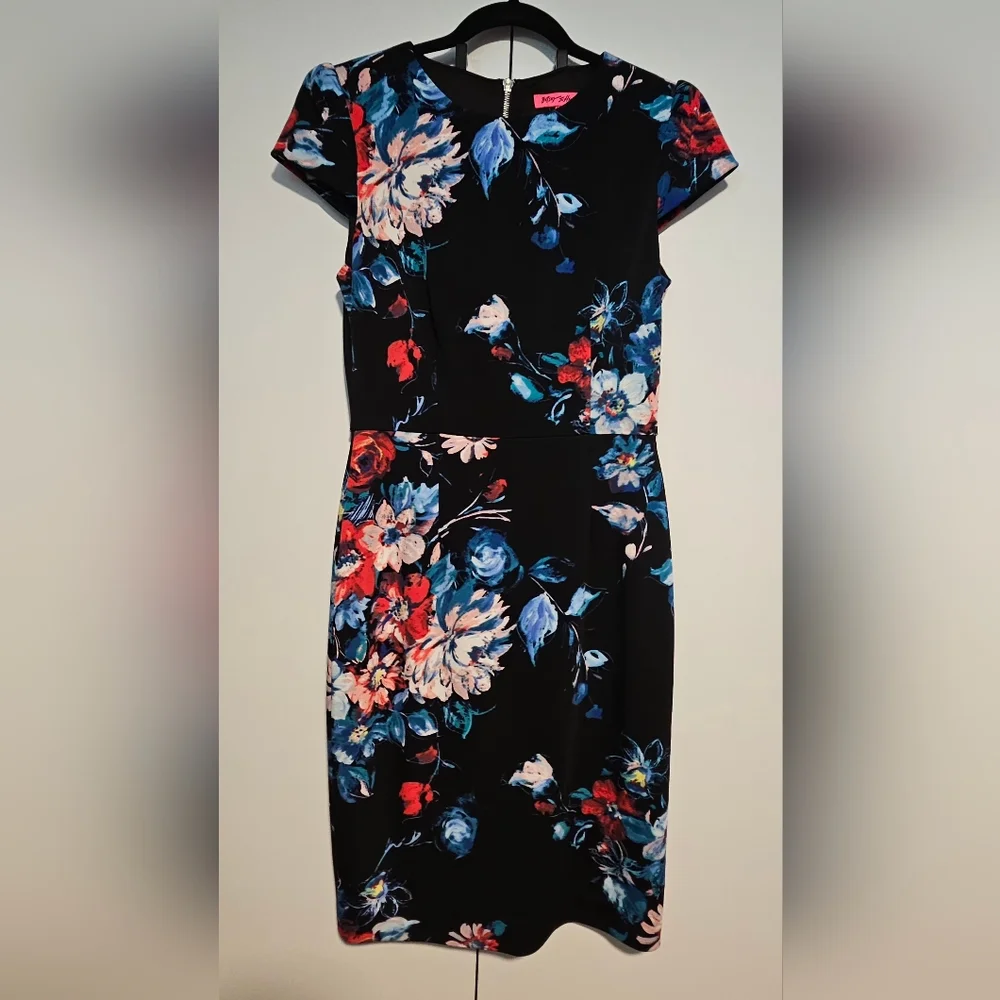 Betsey Johnson Black Floral Pencil Skirt Dress Size 2 - Picture 3 of 13